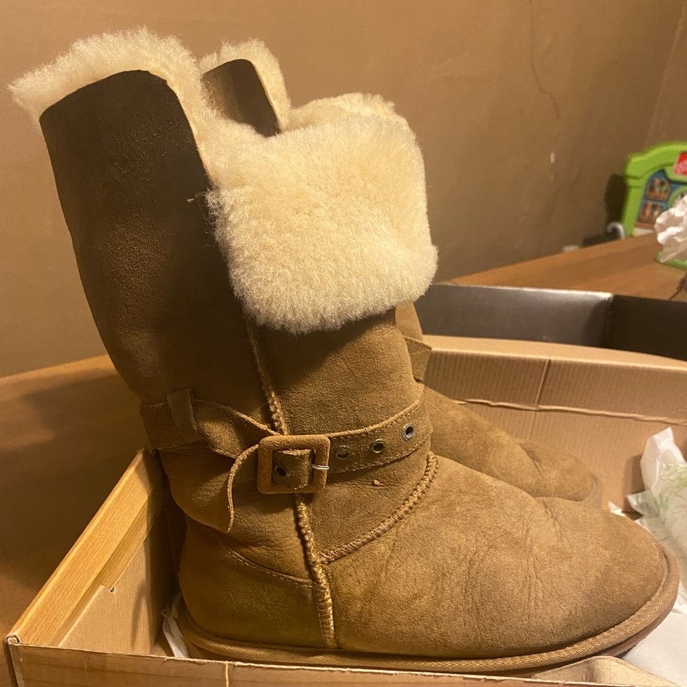 Emu Boots